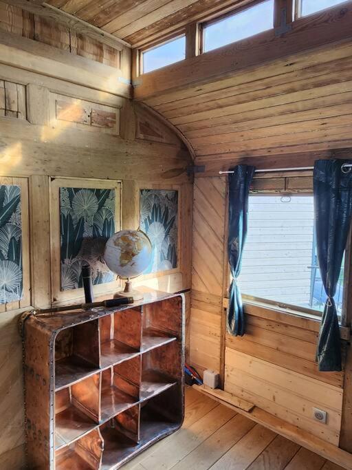 L'Express Voiture-Salon N°14630 Villa Sierville Buitenkant foto